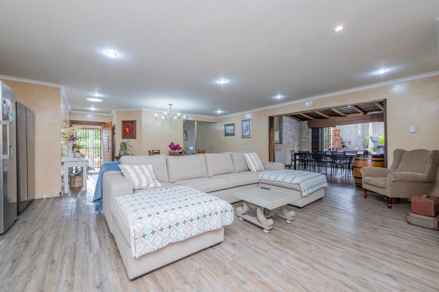 3 Bedroom Property for Sale in Ridgeworth Western Cape